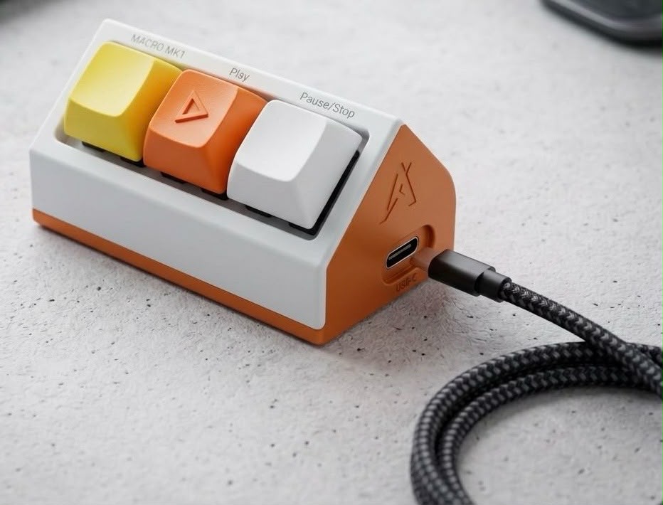 Poco Pad - 1x3 Macro Keyboard - Customizable