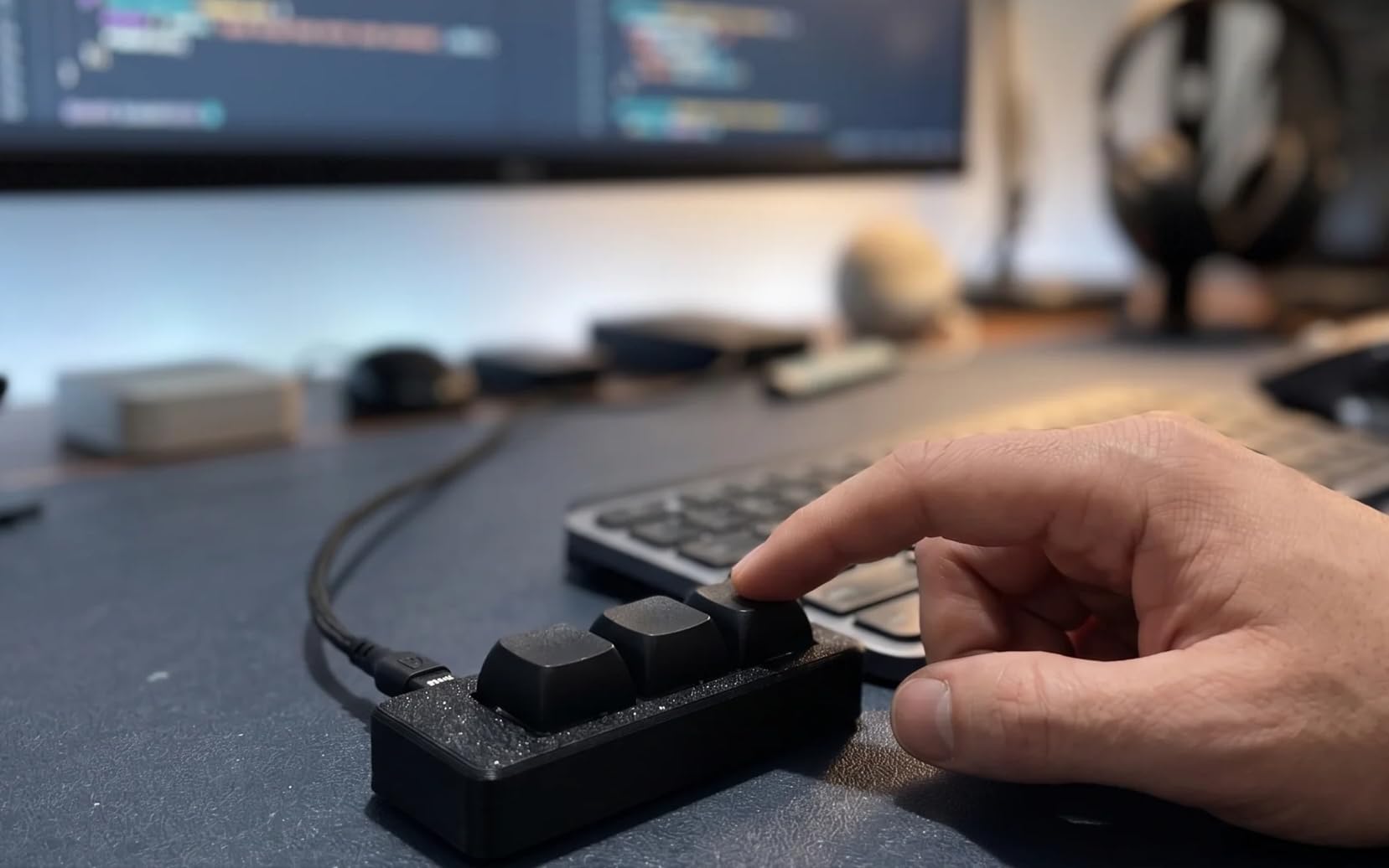 PicoPad 3x1: The DIY Macro Keyboard Flat