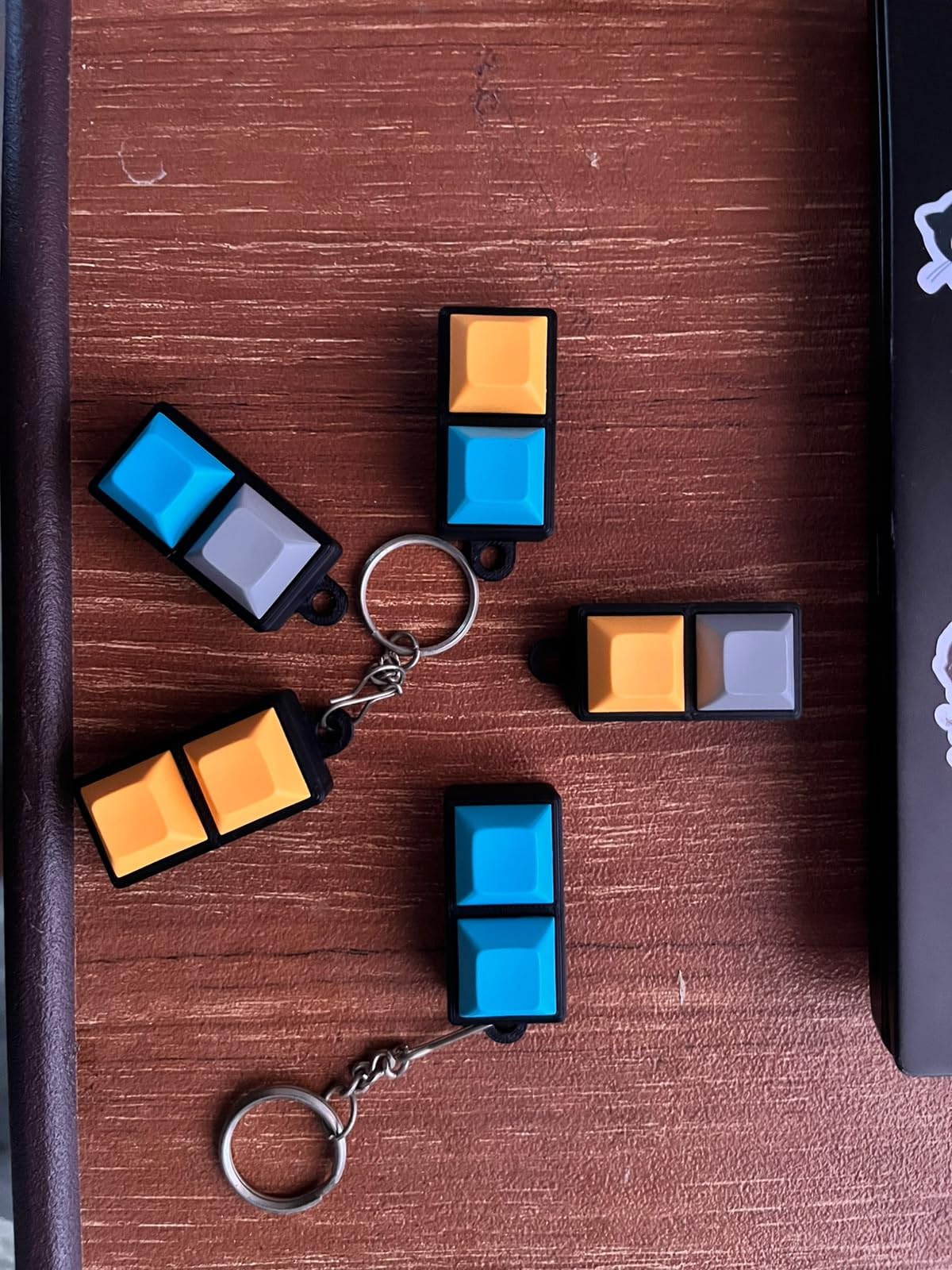 Mechanical Keychain Fidget Toy with Gateron Blue Switches